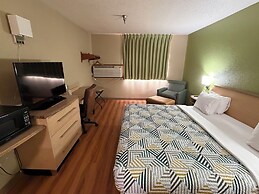 Motel 6 Morehead, KY