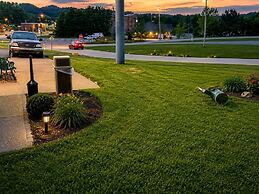 Motel 6 Morehead, KY