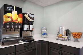 Super 8 by Wyndham Columbus