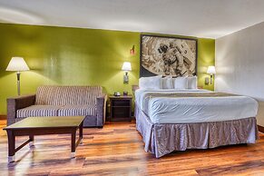 Super 8 by Wyndham Houston/NASA