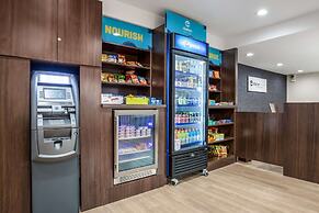 Clarion Pointe East Lansing University Area