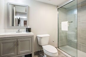 Clarion Pointe East Lansing University Area