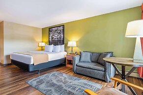 Super 8 by Wyndham Lake George/Downtown