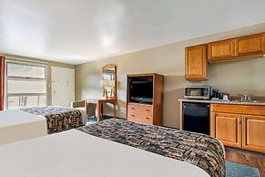 Super 8 by Wyndham Lake George/Downtown