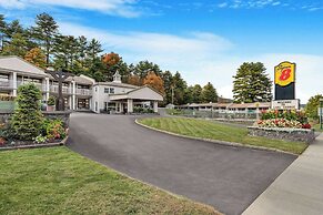 Super 8 by Wyndham Lake George/Downtown