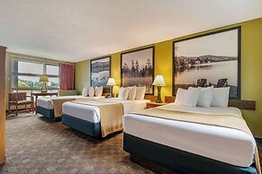 Super 8 by Wyndham Lake George/Downtown