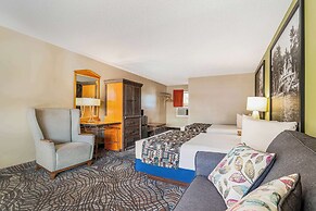 Super 8 by Wyndham Lake George/Downtown