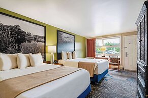 Super 8 by Wyndham Lake George/Downtown