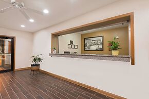 Super 8 by Wyndham Mt. Carmel IL