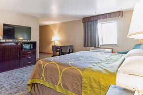 Super 8 by Wyndham Uniontown PA