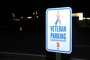 Super 8 by Wyndham Uniontown PA