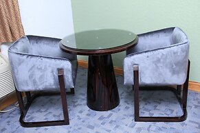 Super 8 by Wyndham Uniontown PA