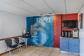 Motel 6 Urbana, IL