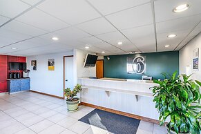 Motel 6 Urbana, IL