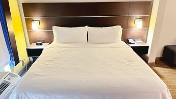 Holiday Inn Express & Suites Prospect Heights by IHG