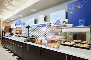 Holiday Inn Express & Suites Jacksonville SE- Med Ctr Area by IHG