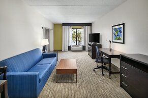 Holiday Inn Express & Suites Jacksonville SE- Med Ctr Area by IHG