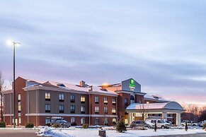 Holiday Inn Express & Suites White Haven - Poconos by IHG
