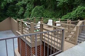 Edgewater Hotel - Gatlinburg