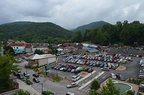 Edgewater Hotel - Gatlinburg