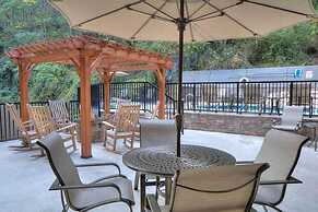 Edgewater Hotel - Gatlinburg