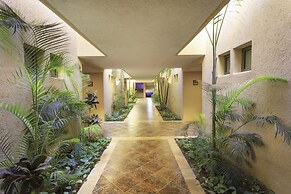 Los Patios Hotel