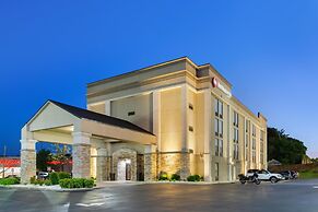 Best Western Plus Belle Meade Inn & Suites