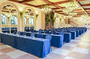 Hotel La Laguna Spa And Golf