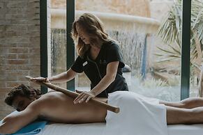 Hotel La Laguna Spa And Golf