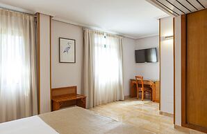 Hotel La Laguna Spa And Golf