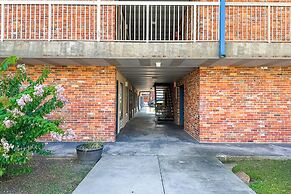 Hahira Inn By OYO near Valdosta