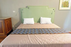 Hahira Inn By OYO near Valdosta