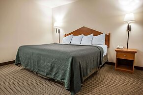 Quality Inn & Suites Federal Way - Seattle