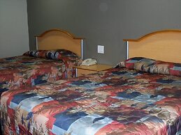 Scottish Inn & Suites