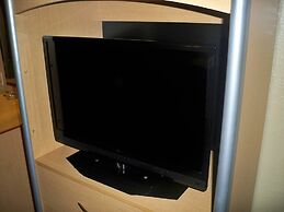 Scottish Inn & Suites