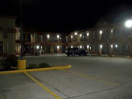 Scottish Inn & Suites