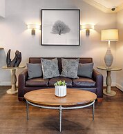 Pelican Inn & Suites