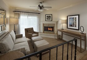 Pelican Inn & Suites