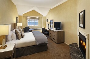 Pelican Inn & Suites