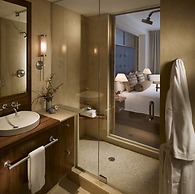 Portland Harbor Hotel