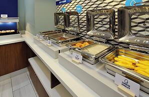 Holiday Inn Express and Suites Morehead by IHG