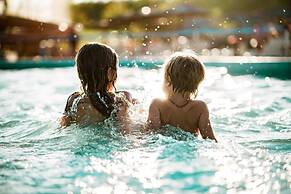 Holiday Inn Express and Suites Morehead by IHG