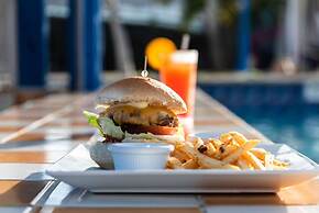 TRYP by Wyndham Aruba Adults Only Hotel