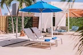 TRYP by Wyndham Aruba Adults Only Hotel