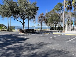 Comfort Suites Clearwater - Dunedin