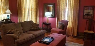 Downtown Guest Quarters Hotel