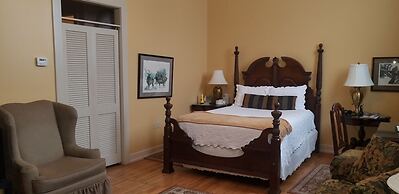 Downtown Guest Quarters Hotel