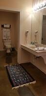 Downtown Guest Quarters Hotel