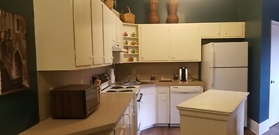 Downtown Guest Quarters Hotel