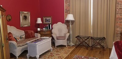 Downtown Guest Quarters Hotel